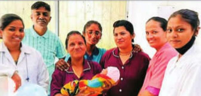 एक डॉक्टर ऐसे भी... 13 साल में कराई 2500 बेटियों की निःशुल्क डिलीवरी