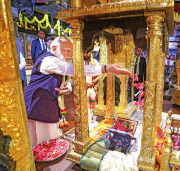 भारत में हो रहा सांस्कृतिक पुनर्जागरण: पीएम मोदी