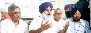 Sukhbir Badal visits Manoranjan Kalia's residence