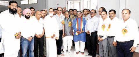 Gulab Chand Kataria pays obeisance to Jain Sadhvis on Navkar Mantra Day at Jain Sthanak Peer Muchalla