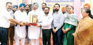 Lion Ravinder Mahajan files nomination for vice district Governor 2 post