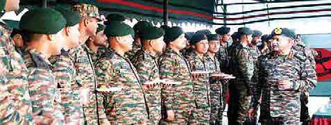 Army chief reviews operational preparedness of Vajra Corps along Western borders