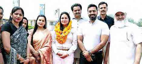 DC Jatin Lal celebrates Baisakhi with wife at Cambridge International School, Dhusara