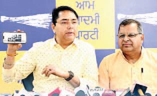 Aman Arora slams Bajwa for irresponsible remarks, demands clarification from Congress