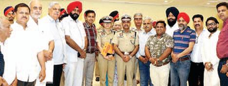 "Yudh Nashian Virudh": Jalandhar police engages public in anti-drug initiative at Victoria garden