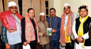 CM releases book of 90 year old social worker Hari Singh Rana