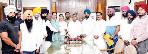 BJP Punjab delegation led by Jai Inder Kaur Submits memorandum to Governor over sand mafia violence, illegal mining in Ludhiana