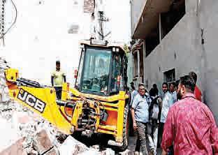 Youth Nashian Virudh: Illegal structure of drug peddlers demolished in model house