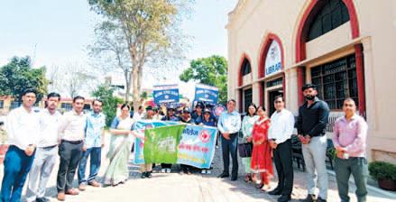 Principal Dr. Ashima Gakkhar flags off de-addiction rally