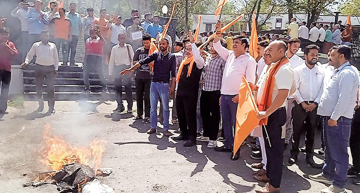 Bilaspur erupts in protest against Pahalgam terror attack, VHP and Bar Association demand stern action