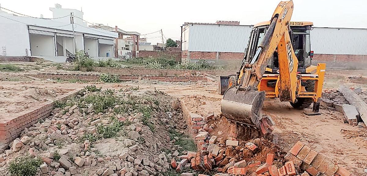 DTP cracks down on five illegal colonies in Assandh