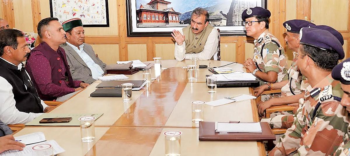 CM discusses border development and collaboration with ITBP