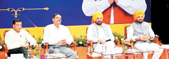 Punjab increases sarpanches honorarium to Rs. 2000