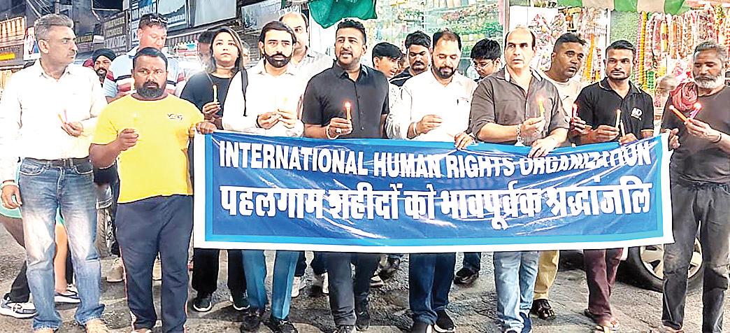 Candle march organized by International Human Rights organisation for Pahalgam victims : Vikrant Rana
