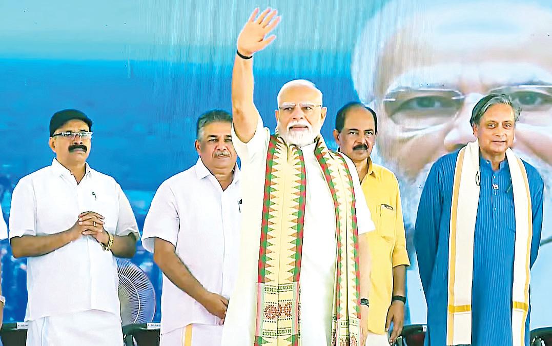 Tharoor's presence at Ker port inauguration to give 'sleepless nights' to many: PM