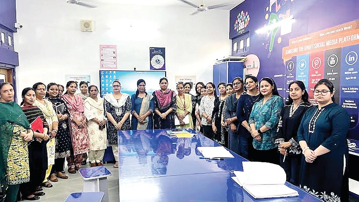 Swami Roop Chand school empowers teachers with flat panel technology training