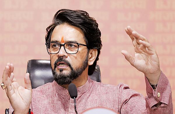 Himachal govt not serious about sending back Pakistanis: Anurag Thakur