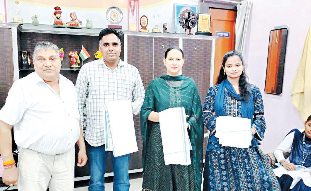 Students showed serious interest in Khadi production at Khadi Sansthan