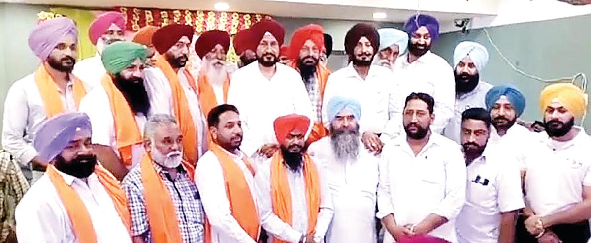 Channi accuses BJP and CM Bhagwant Mann of complicity in looting Punjab's water