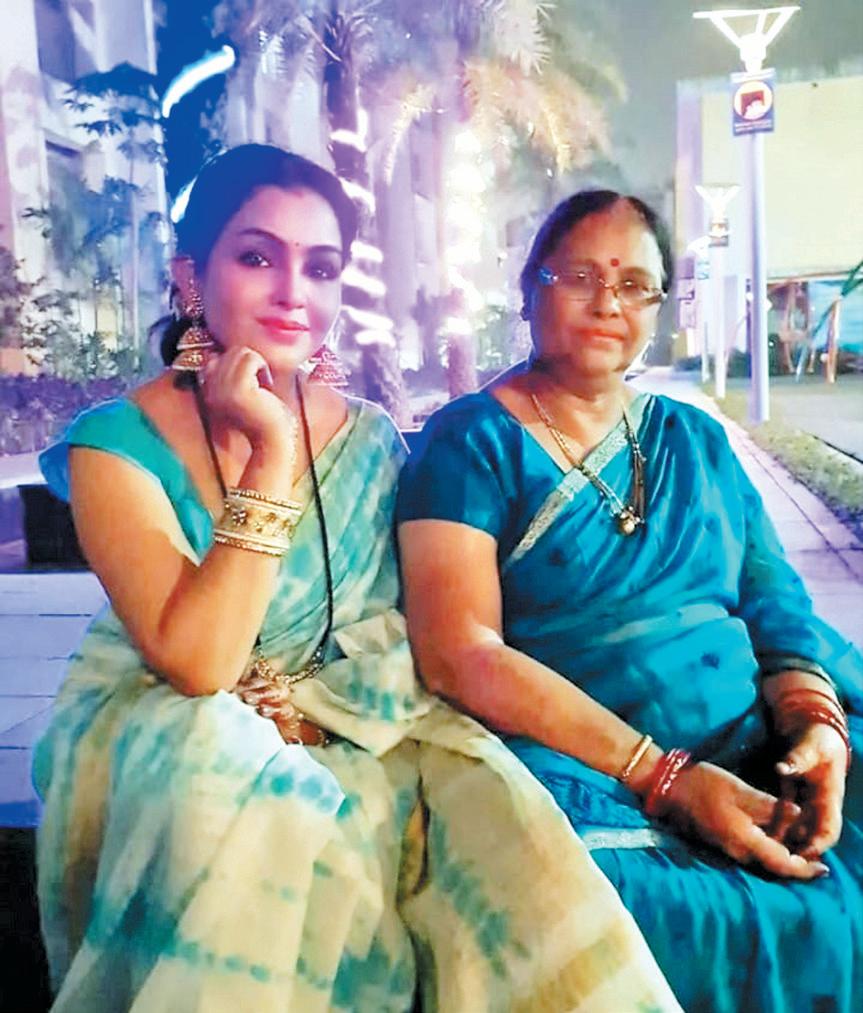 Actors share invaluable lessons learned from their mothers!