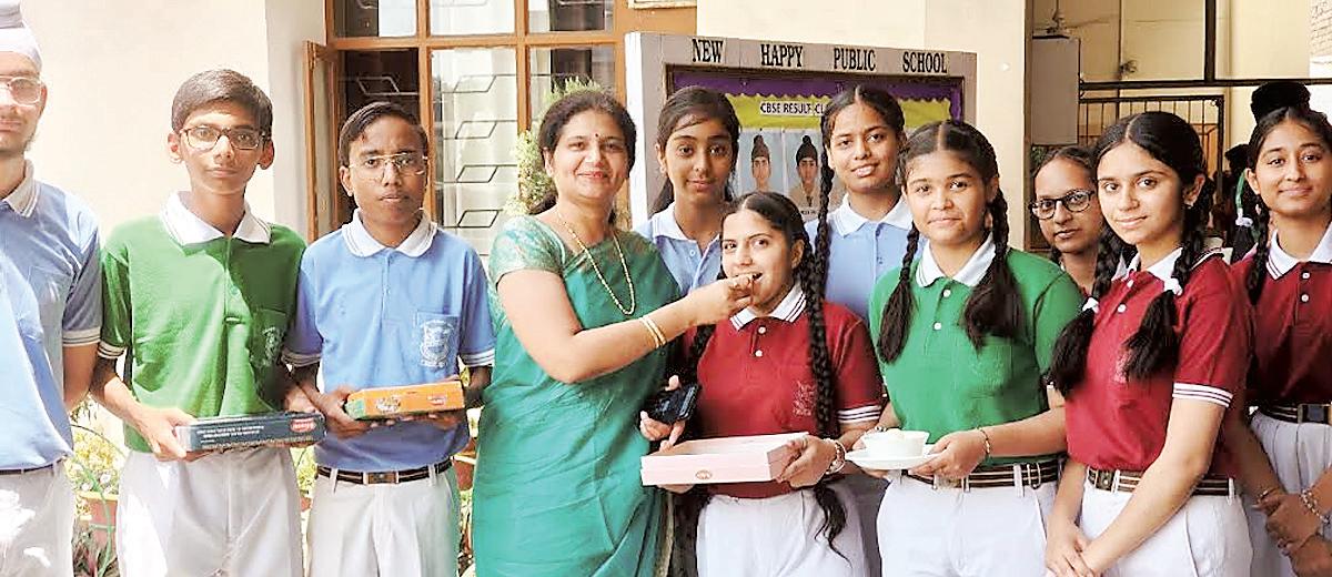 Students of New Happy Public School, Yamunanagar bring glory to school with excellent results