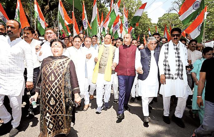 Indian Army fought the war against Pakistan with bravery: Jairam Thakur