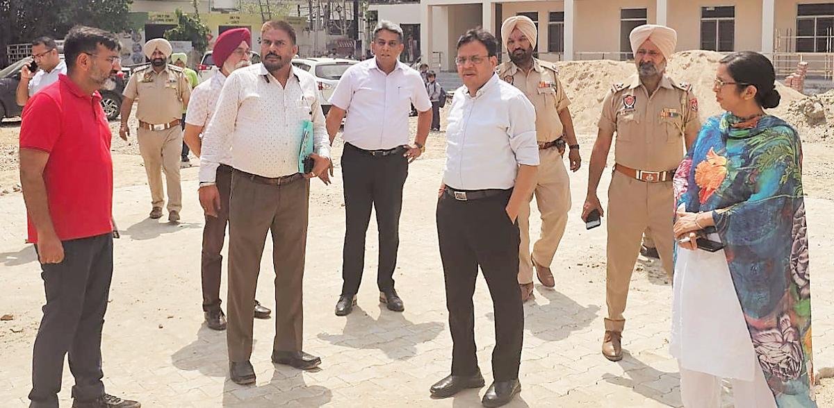 DC directs accelerated execution of Smart City projects in Sultanpur Lodhi