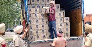 Mohali police intercepts truck with 550 cases of liquor with two Rajasthan based individuals