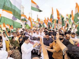 People give warm welcome to Tiranga Yatra organised in Hansi