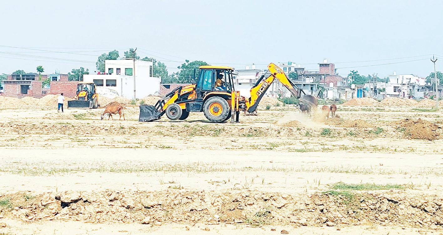 Town planning office demolishes illegal colony