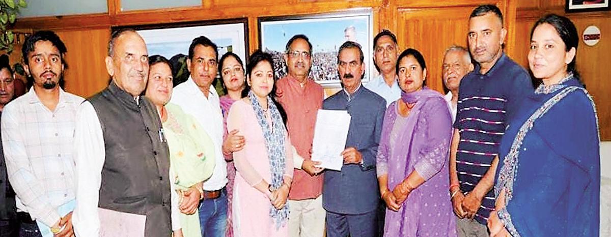 Delegation meets CM Sukhu, demands reinstatement of Patwar circles into Sadar Tehsil