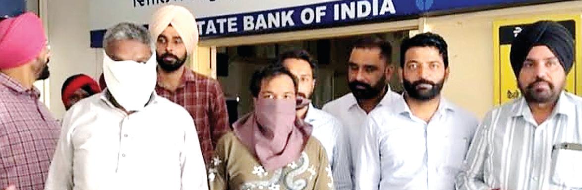 VB nabs ANTF ASI, his driver red handed taking Rs 1,05,000 bribe