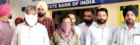 VB nabs ANTF ASI, his driver red handed taking Rs 1,05,000 bribe