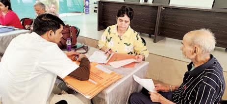 Free medical camp held at Guru Vishram Vridh Ashram, 60 patients examined