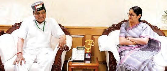 Health Minister meets Union WCD Minister, seeks urgent resolution of key welfare issues of state