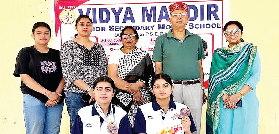 Students of Vidya Mandir Senior Secondary School win Bronze Medal at National Level in Basketball