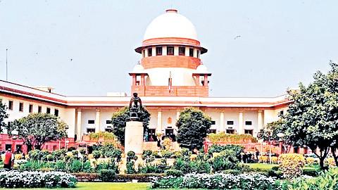 SC to reconsider its order on redevelopment of Banke Bihari temple corridor