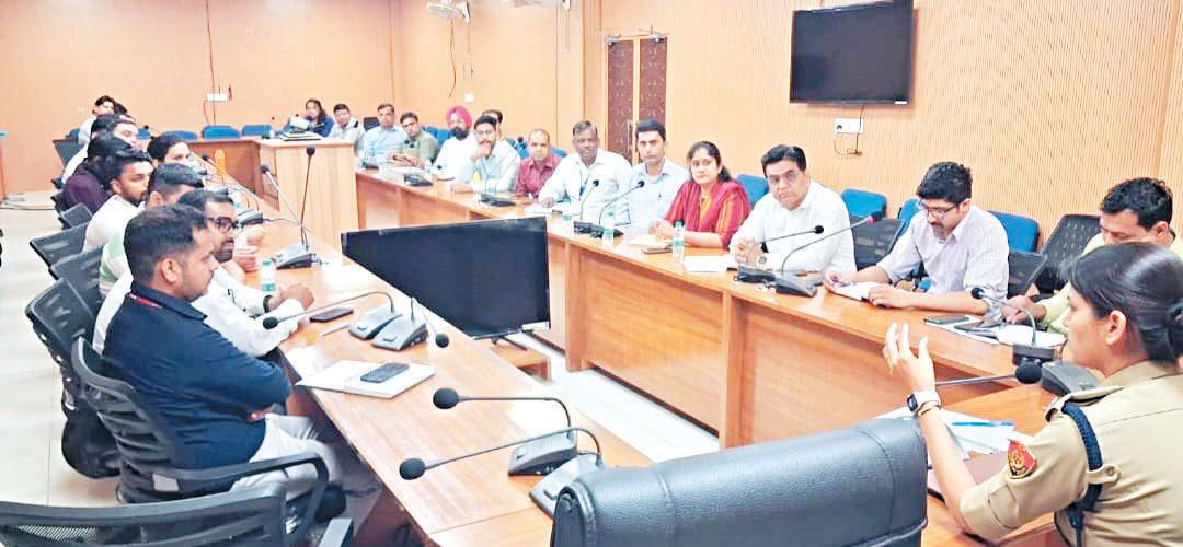 Meeting organised with representatives of major banks of district to prevent cyber crimes