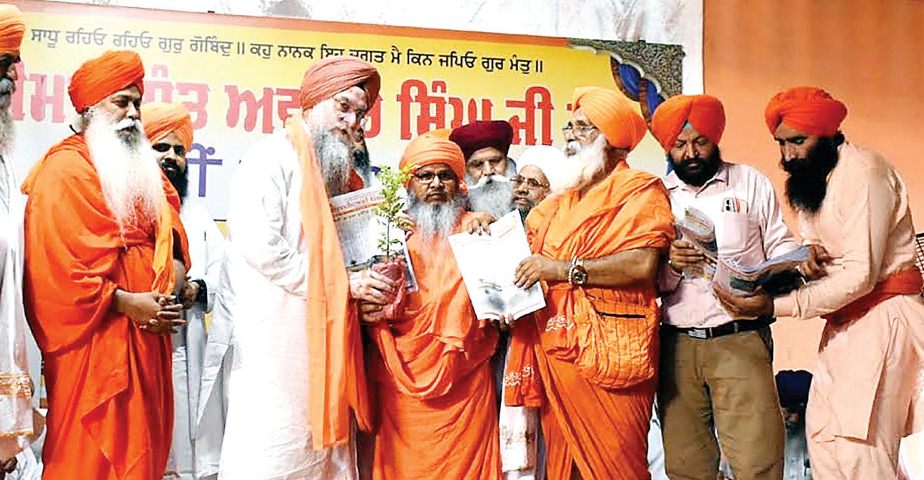 Only by filling earth with trees will we get relief from global warming: Sant Seechewal