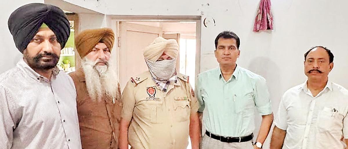 Drive against corruption: VB arrests ASI red handed taking Rs 15,000 bribe