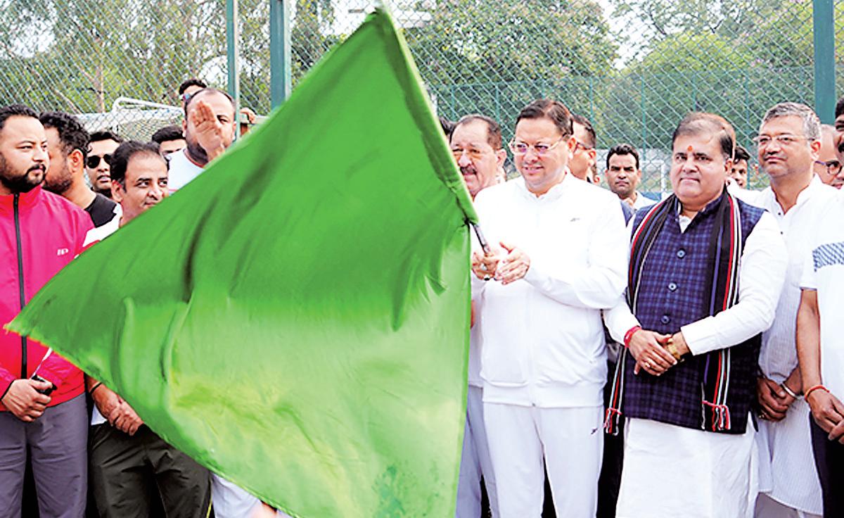 CM Dhami flags off 'Ahilya Smriti Marathon' Ek Virasat-Ek Sankalp program in Dehradun