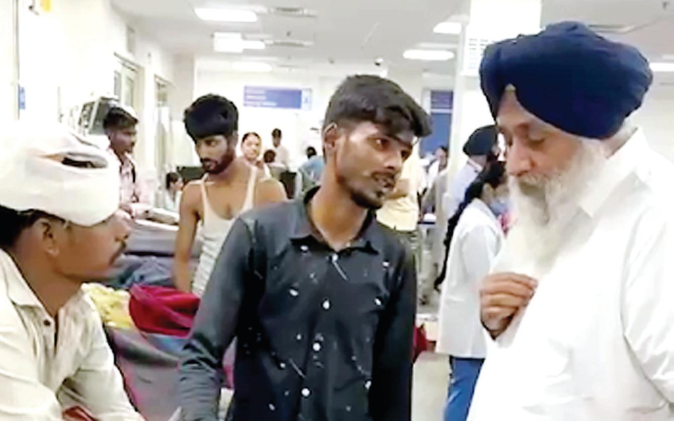 Sukhbir visits cracker factory blast injured, demands immediate compensation be given to deceased as well as injured persons