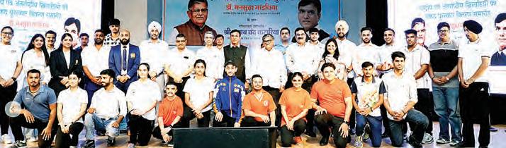 Gulab Chand Kataria, Sports Min felicitate Chandigarh’ s sporting champions