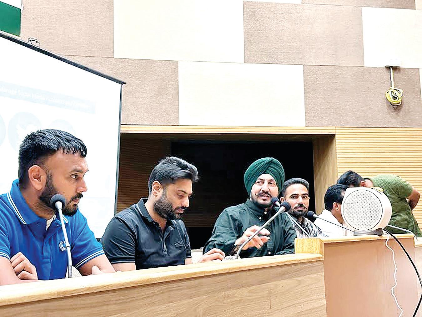 AAP volunteers in Punjab to counter opposition with fact-based responses on Social Media