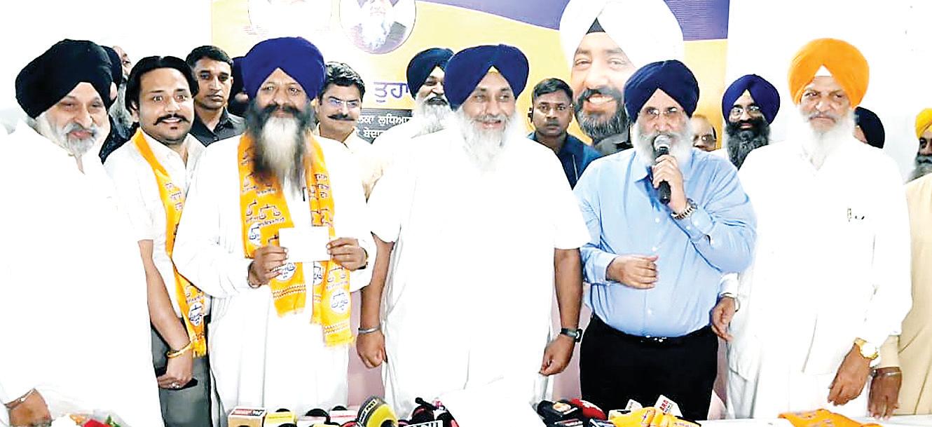 Sohan Singh Thandal returns to SAD - rejoins party at Ludhiana rally