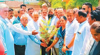 Under Sankalp Se Siddhi programme, Kabirpanthi plants sapling in the name of mother