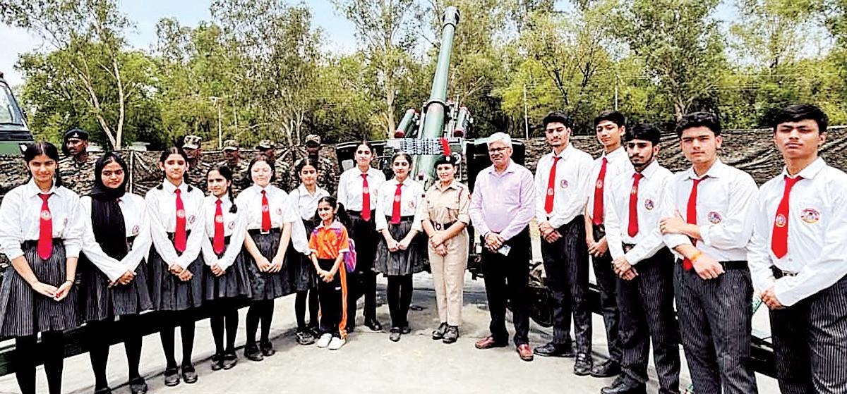 Students of Pratap World School visit Mamun Cantt for Indian Army's 'Operation Sindoor' weapon expo
