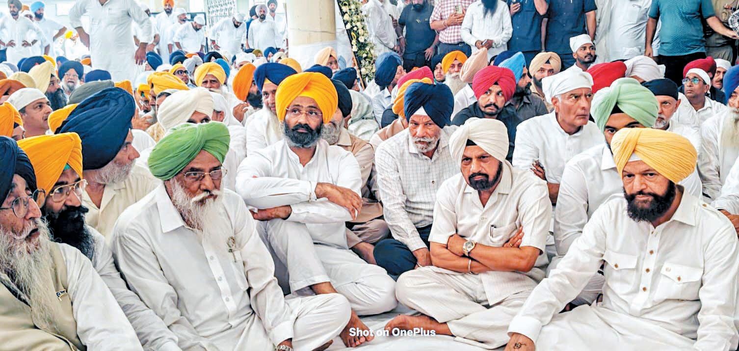Political, social, religious leaders pay rich tributes to the former Union minister, SS Dhindsa