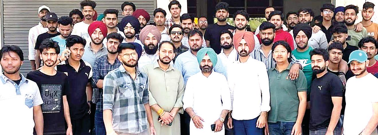Youth Congress workers hold grand meeting in Kharar