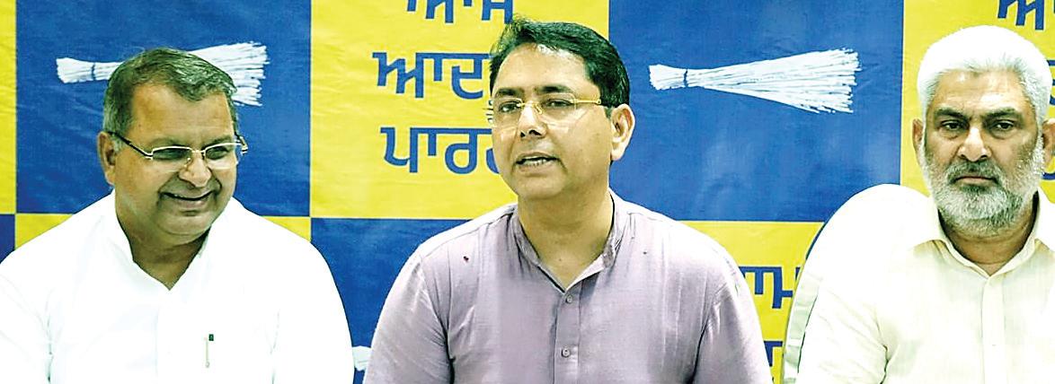 Aman Arora accepts Sunil Jakhar's challenge